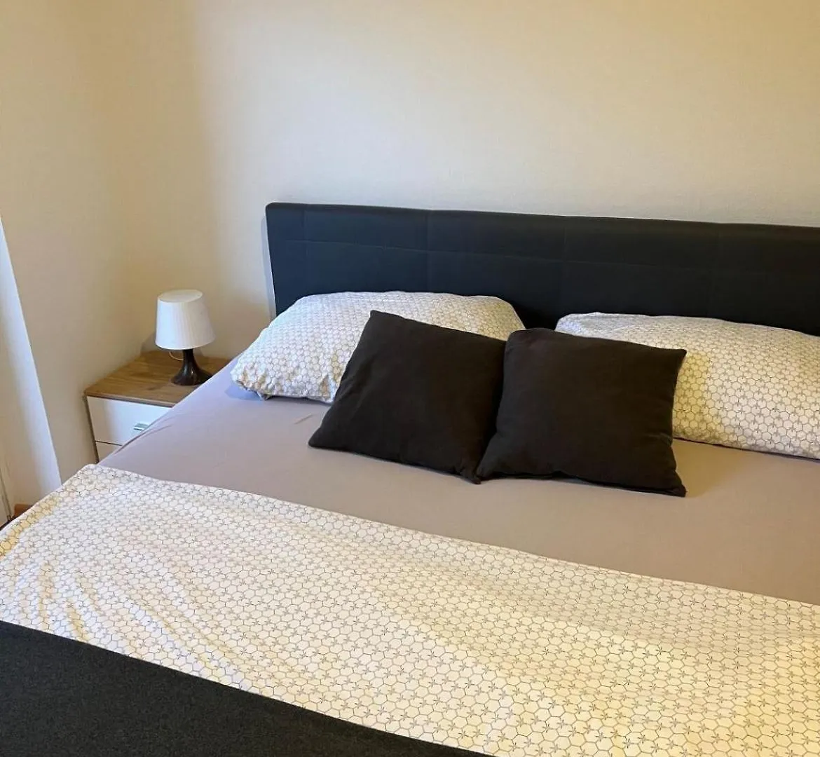 Charmante Wohnung Im Herzen Von Graz contacts